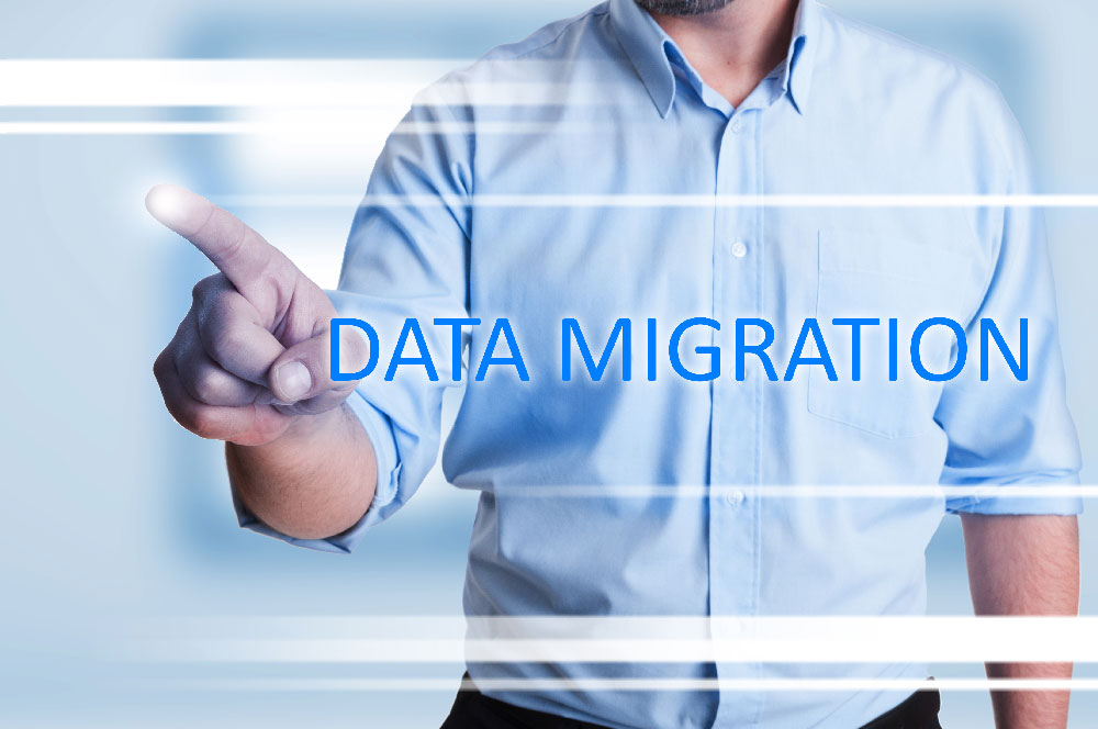 Person pointing with the words saying data migration